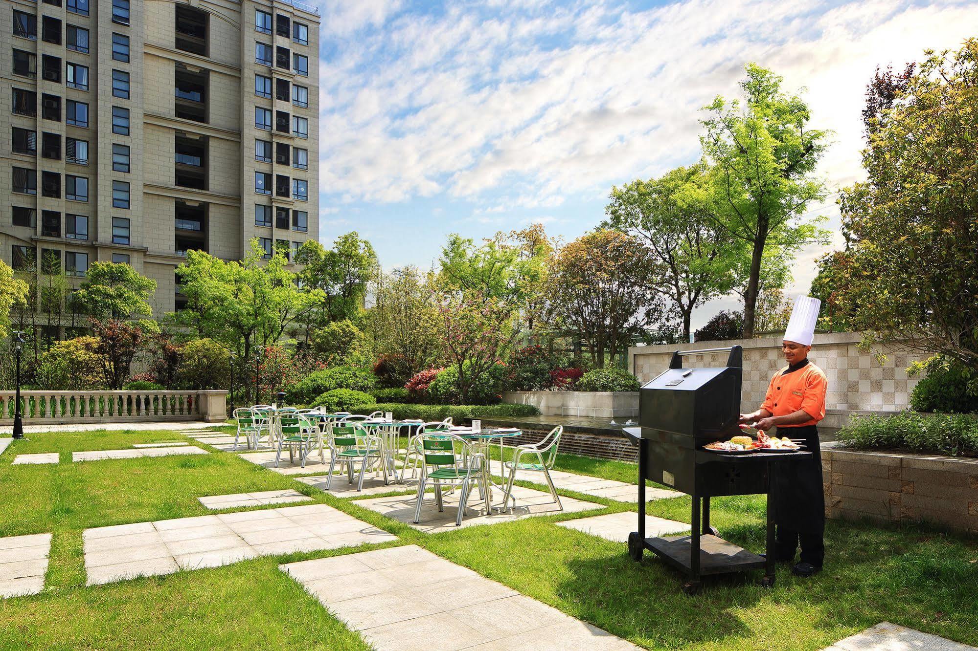 The Qube Hotel Shanghai Xinqiao Εξωτερικό φωτογραφία